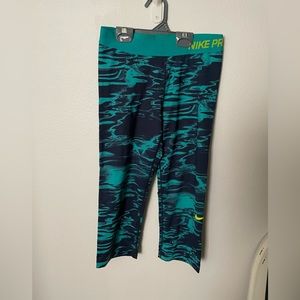 Nike workout leggings, size M